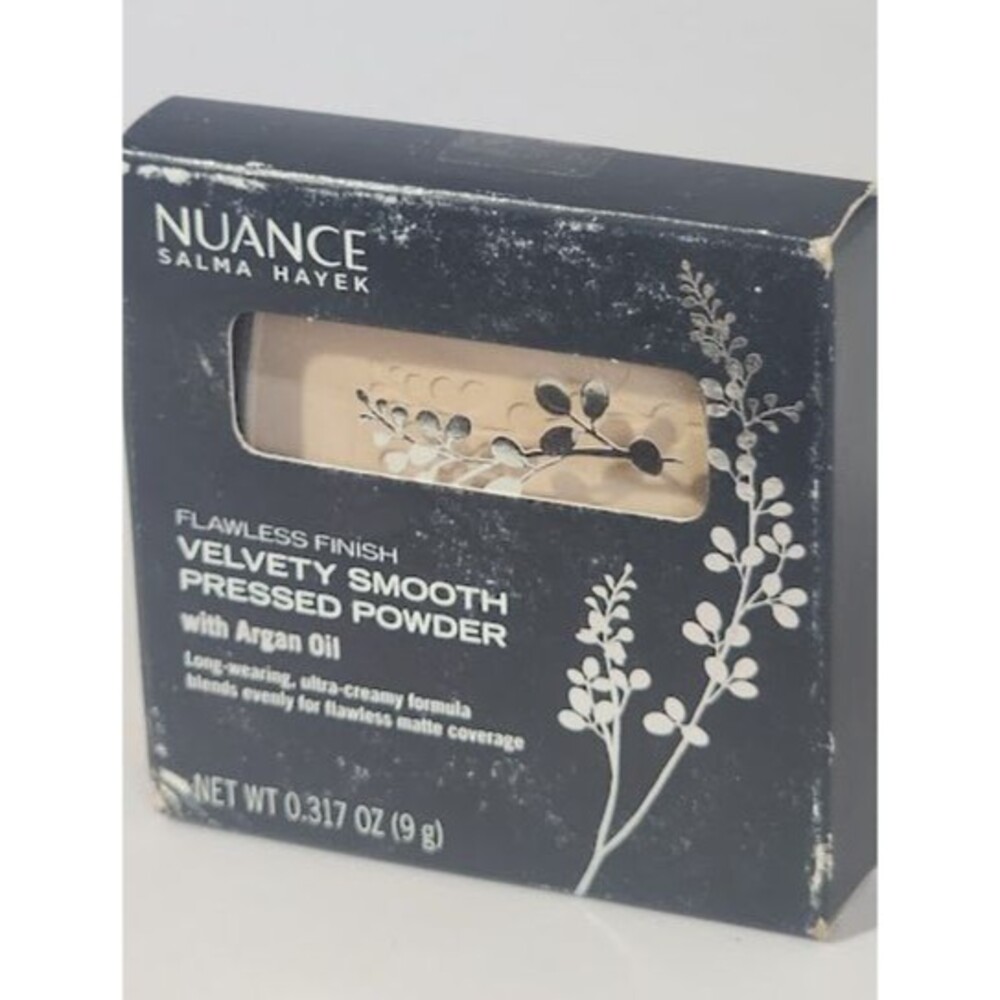 Nuance Salma Hayek Flawless Finish Velvety Smooth Pressed Powder 525 Medium NIB